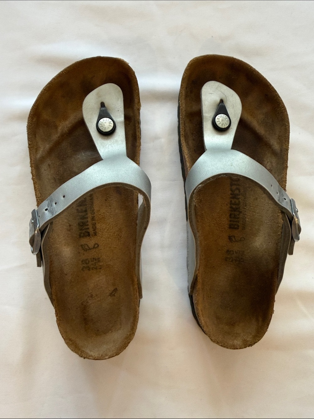 Birkenstock Gizeh Metallic Silver Thong Sandals